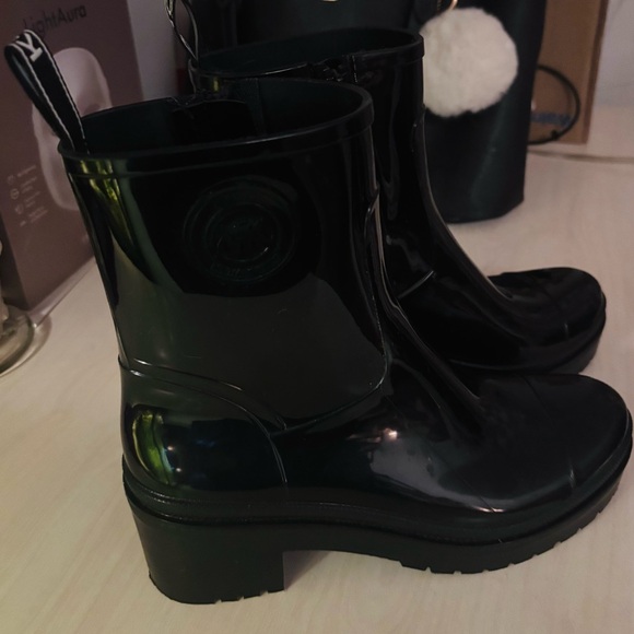 Michael Kors Glossy Black Women's Rain Boots - Picture 5 of 5